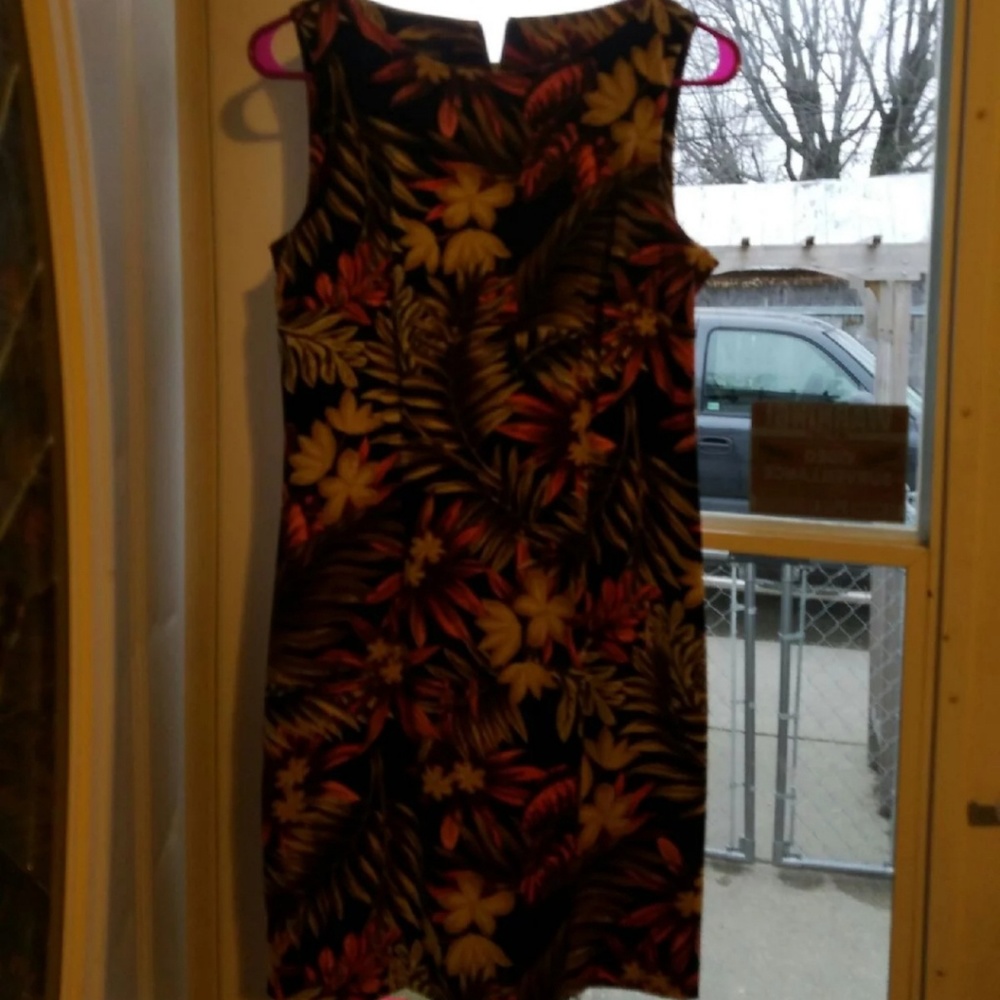 Dress - Picture 2 of 2